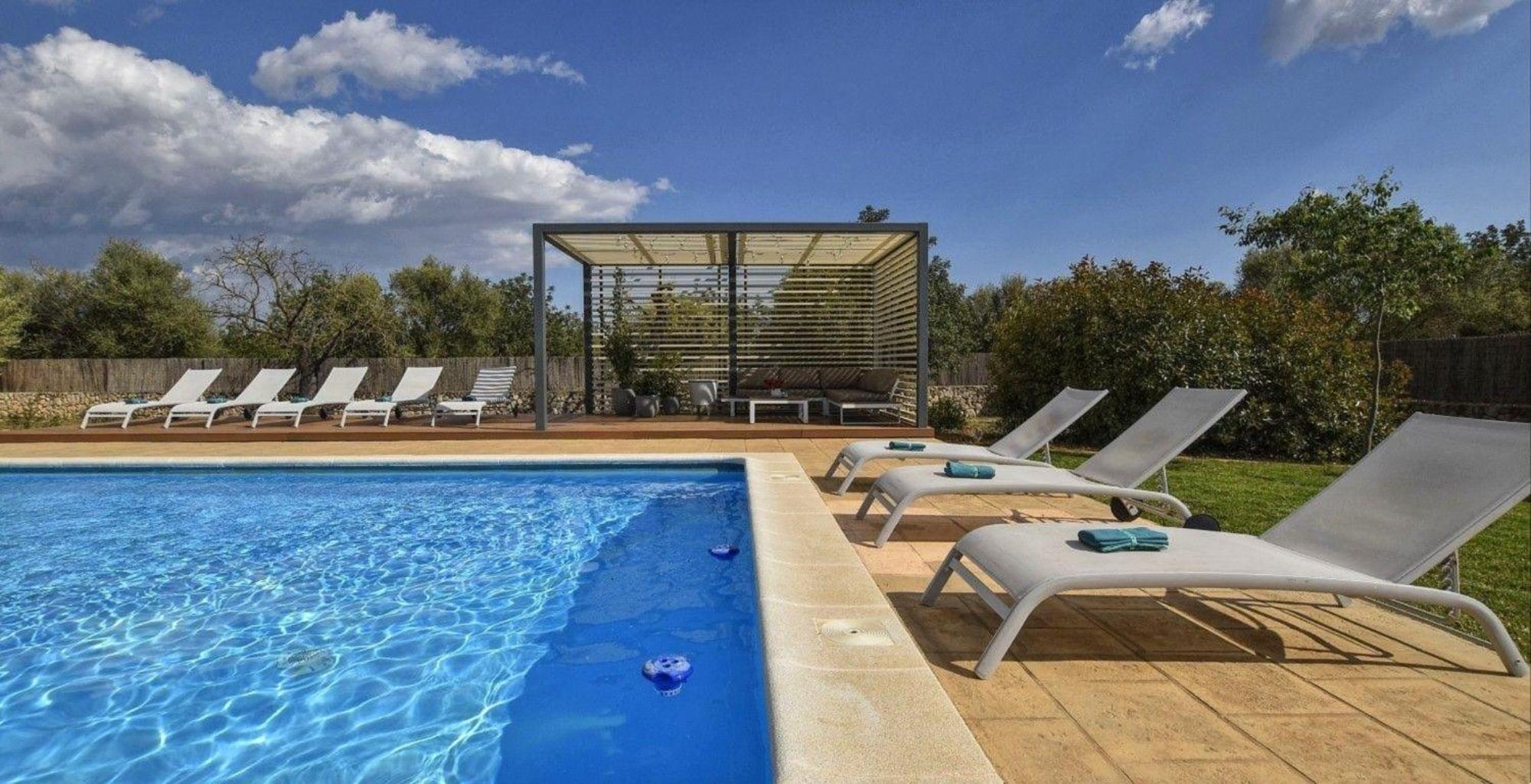 Wunderschoenes In Mit Privatem Pool Ferienhaus *